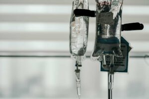 multiple-iv-bags-hanging